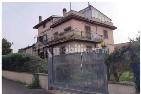 Appartamento in vendita a Ardea