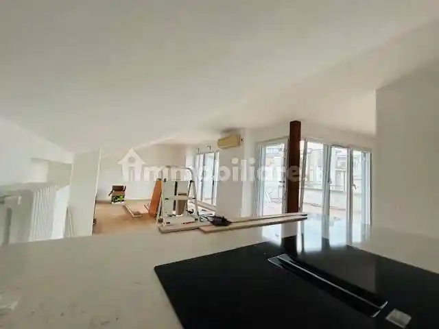 Bilocale piazza Sant'Ambrogio 1, Sant'Ambrogio, Milano - foto 3