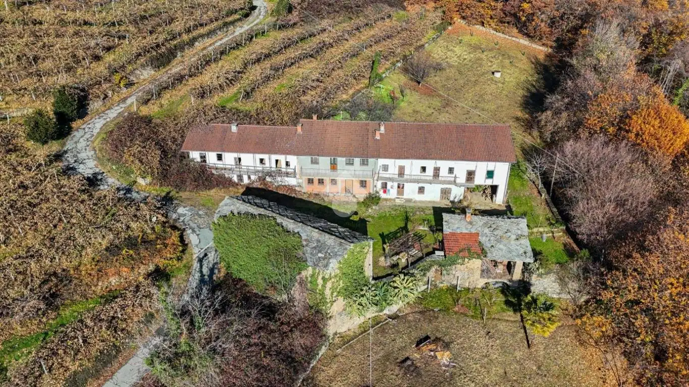 Casa indipendente in vendita a Envie