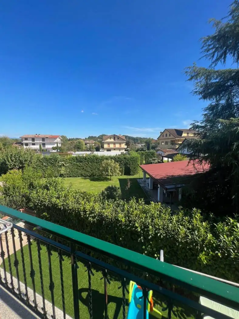 Appartamento ottimo stato, su più livelli, Madonna Della Neve, Frosinone - foto 4