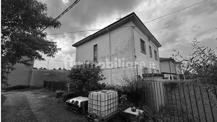 Villa in asta a Cavaria con Premezzo