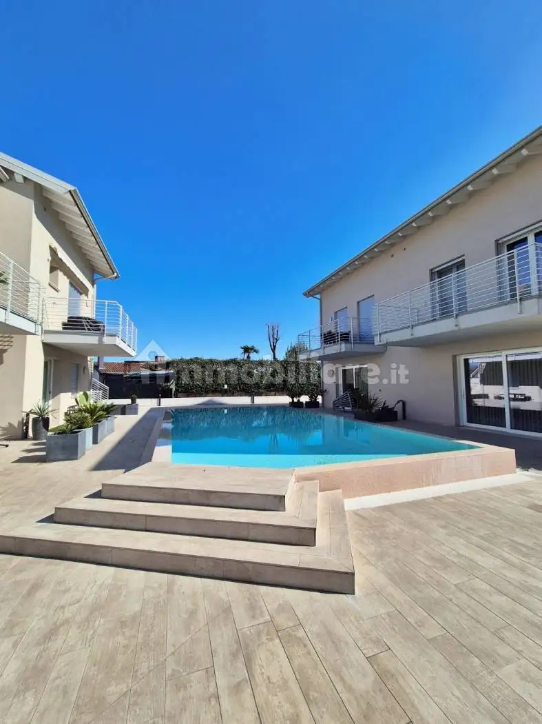 Appartamento in vendita a Peschiera del Garda