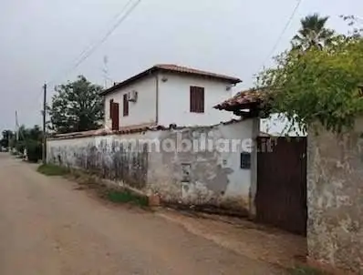Villa in asta a Genzano di Roma