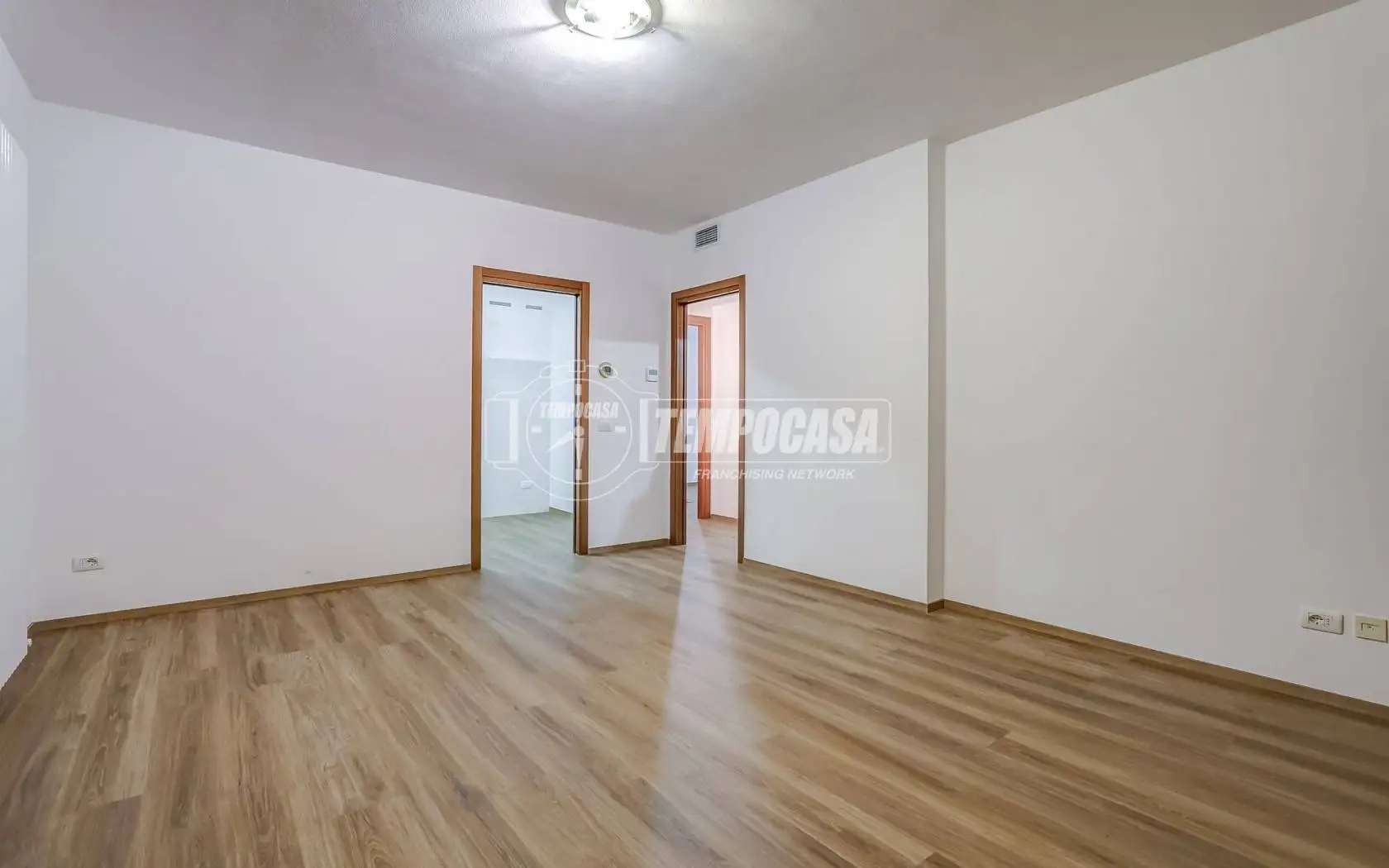 Trilocale via Lonate Pozzolo 24, Centro, Castano Primo - foto 2