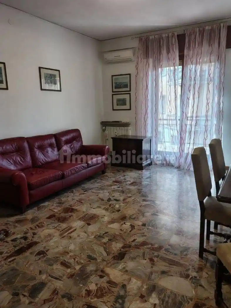 Quadrilocale buono stato, primo piano, Zona Fiera, Verona - foto 4