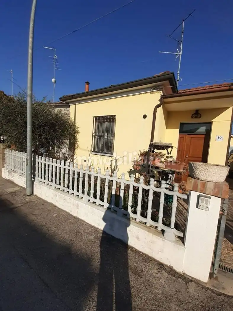 Villa in vendita a Bagnacavallo