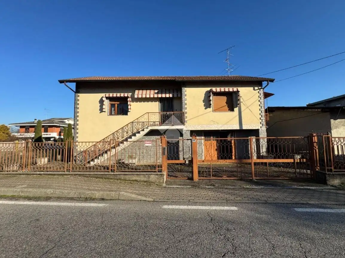 Villa in vendita a Ghislarengo