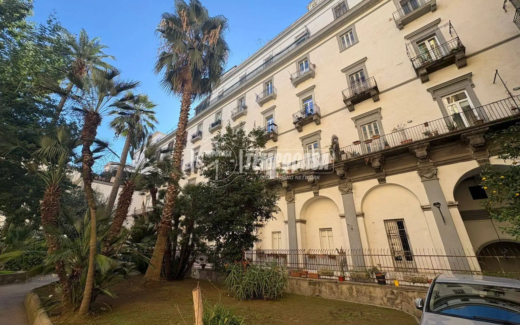 Appartamento in vendita a Napoli