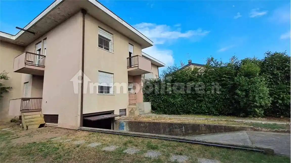 Villa unifamiliare, buono stato, 150 m², Centro, Inveruno - foto 2