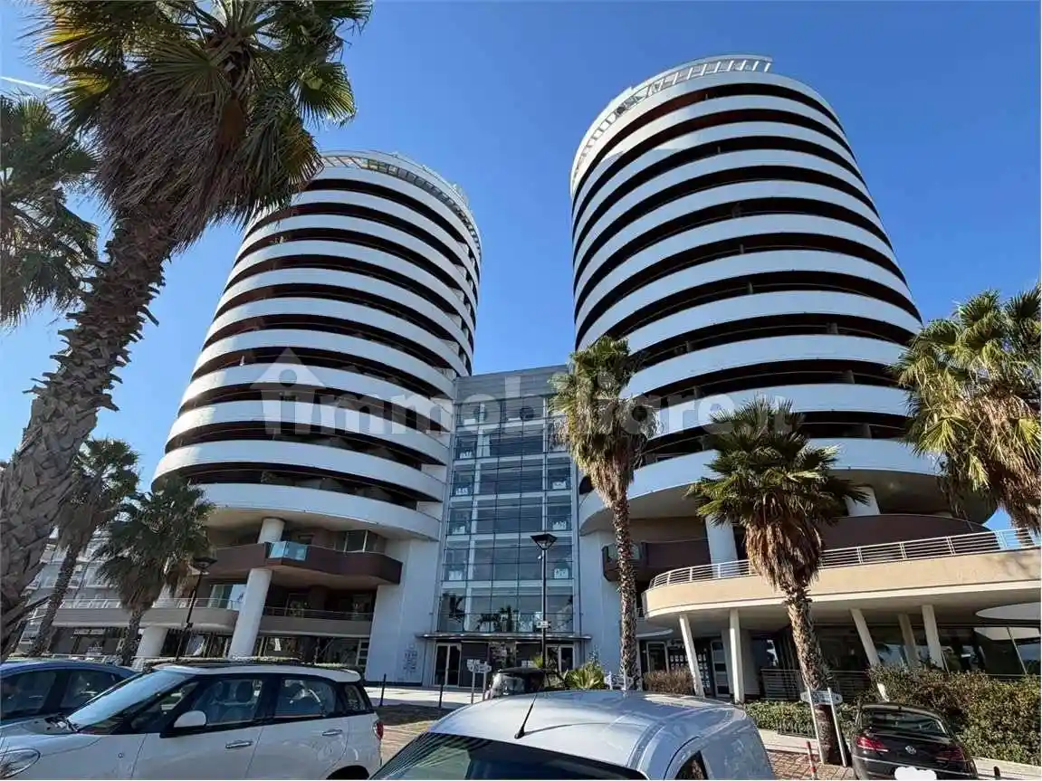 Trilocale via largo Filomena Delli Castelli, 10, Ospedale, Pescara - foto 2