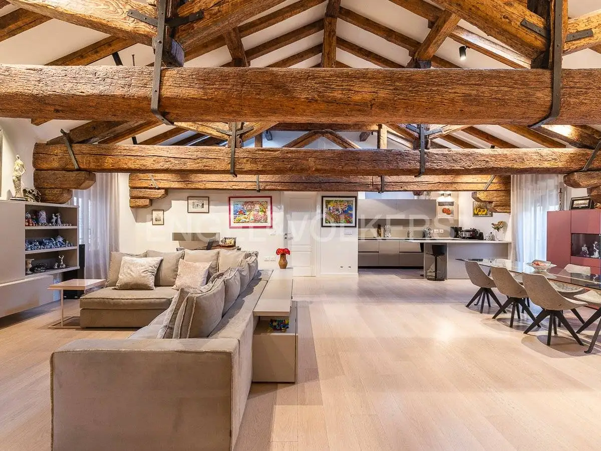 Appartamento in vendita a Bologna