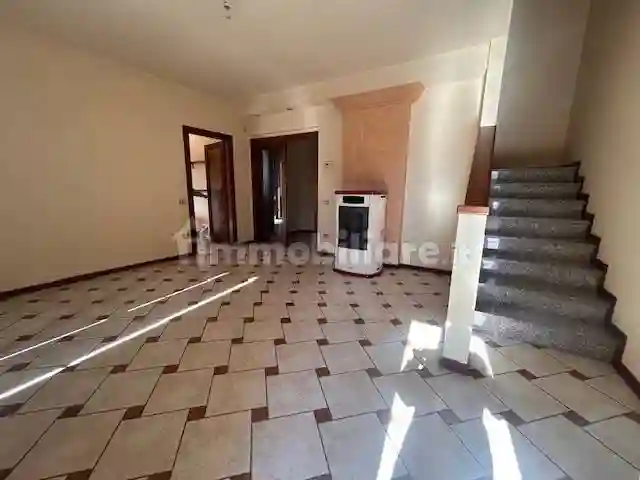 Villa a schiera 5 locali, buono stato, Centro, Codogno - foto 3