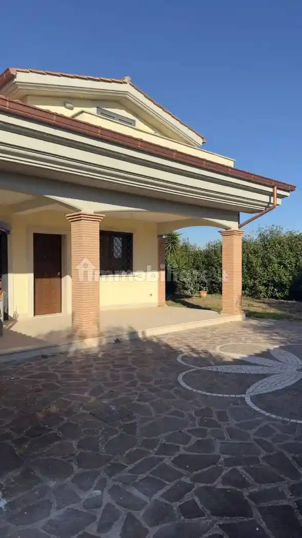 Villa plurifamiliare via delle Campanule 22, Campo Jemini, Pomezia - foto 2