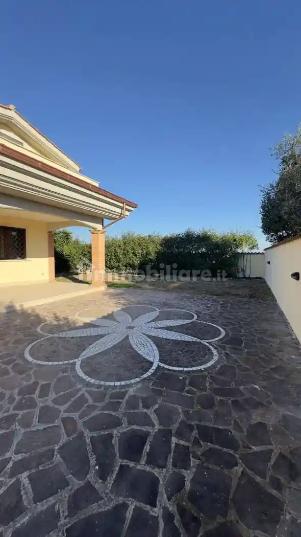 Villa plurifamiliare via delle Campanule 22, Campo Jemini, Pomezia - foto 3