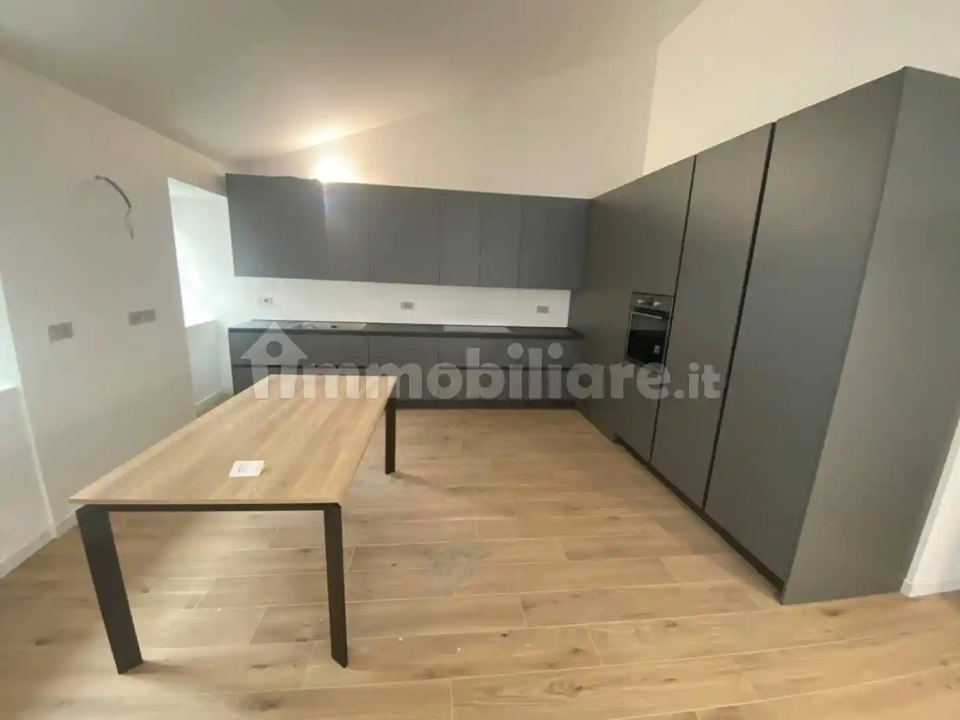 Quadrilocale via Santi Martiri 8, Città Vecchia, Trieste - foto 2