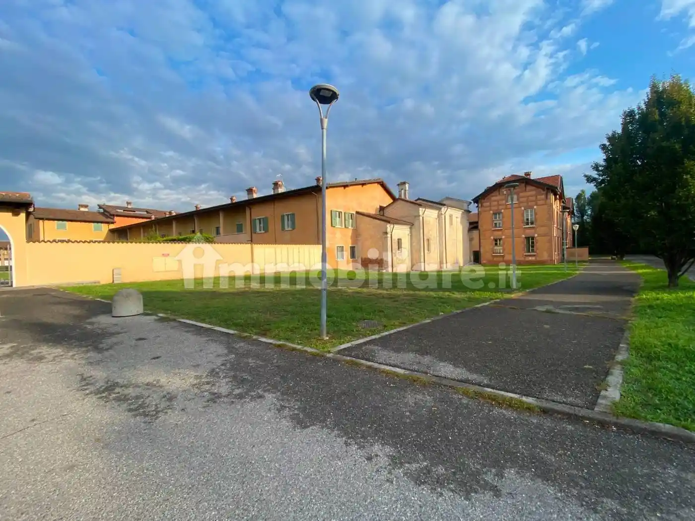 Quadrilocale via Trento 131, Centro, Capriano del Colle - foto 2