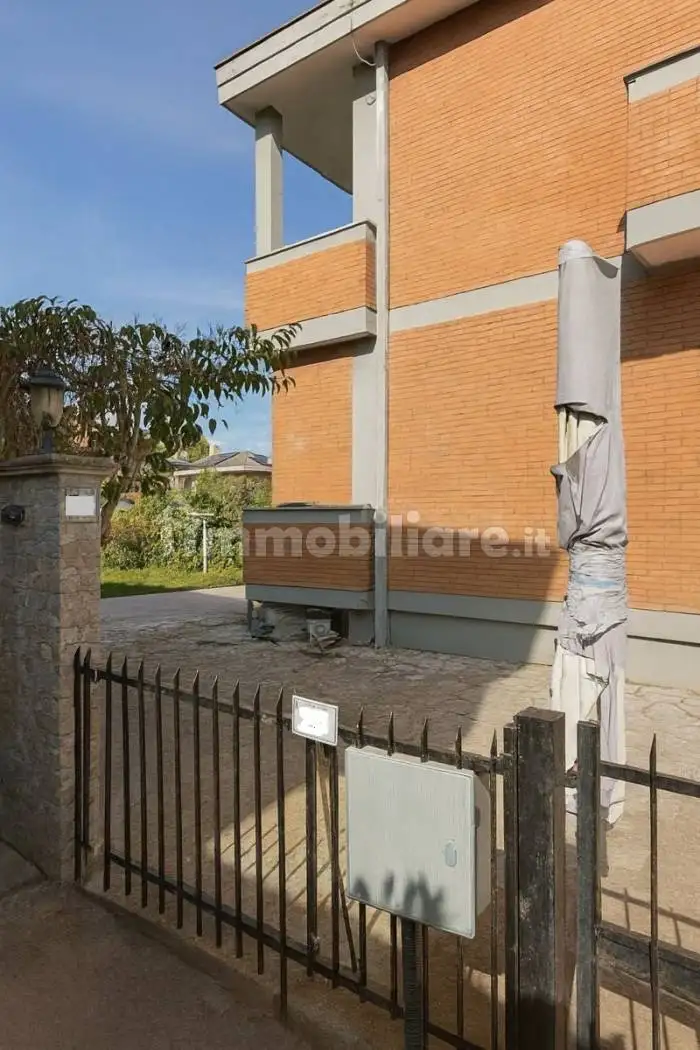 Villa in vendita a Latina