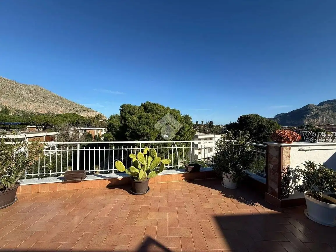 Appartamento in vendita a Palermo