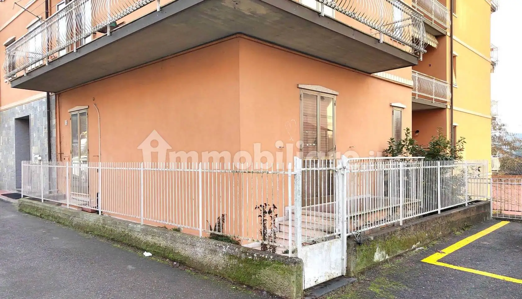 Appartamento in vendita a Gavi