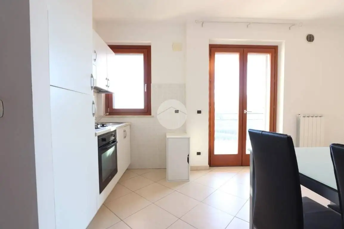 Bilocale via Verona 31, Centro, Alba Adriatica - foto 3