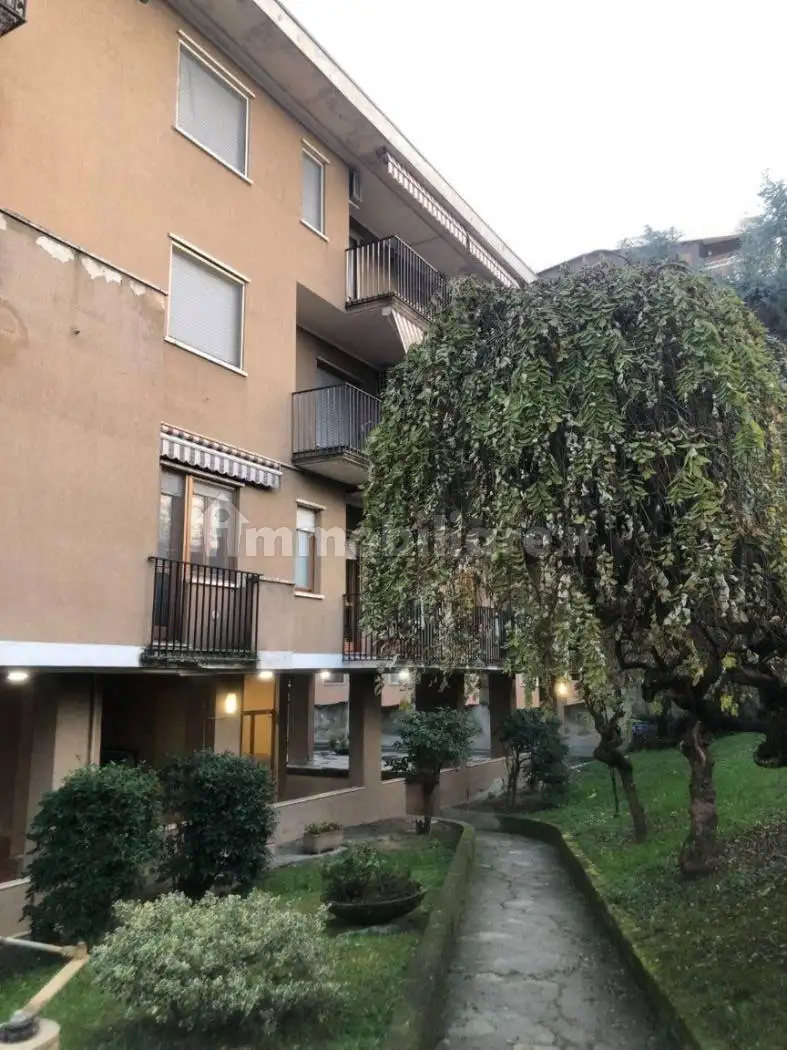 Trilocale salita Sant'Anna 102/b, Valentino, Casale Monferrato - foto 2