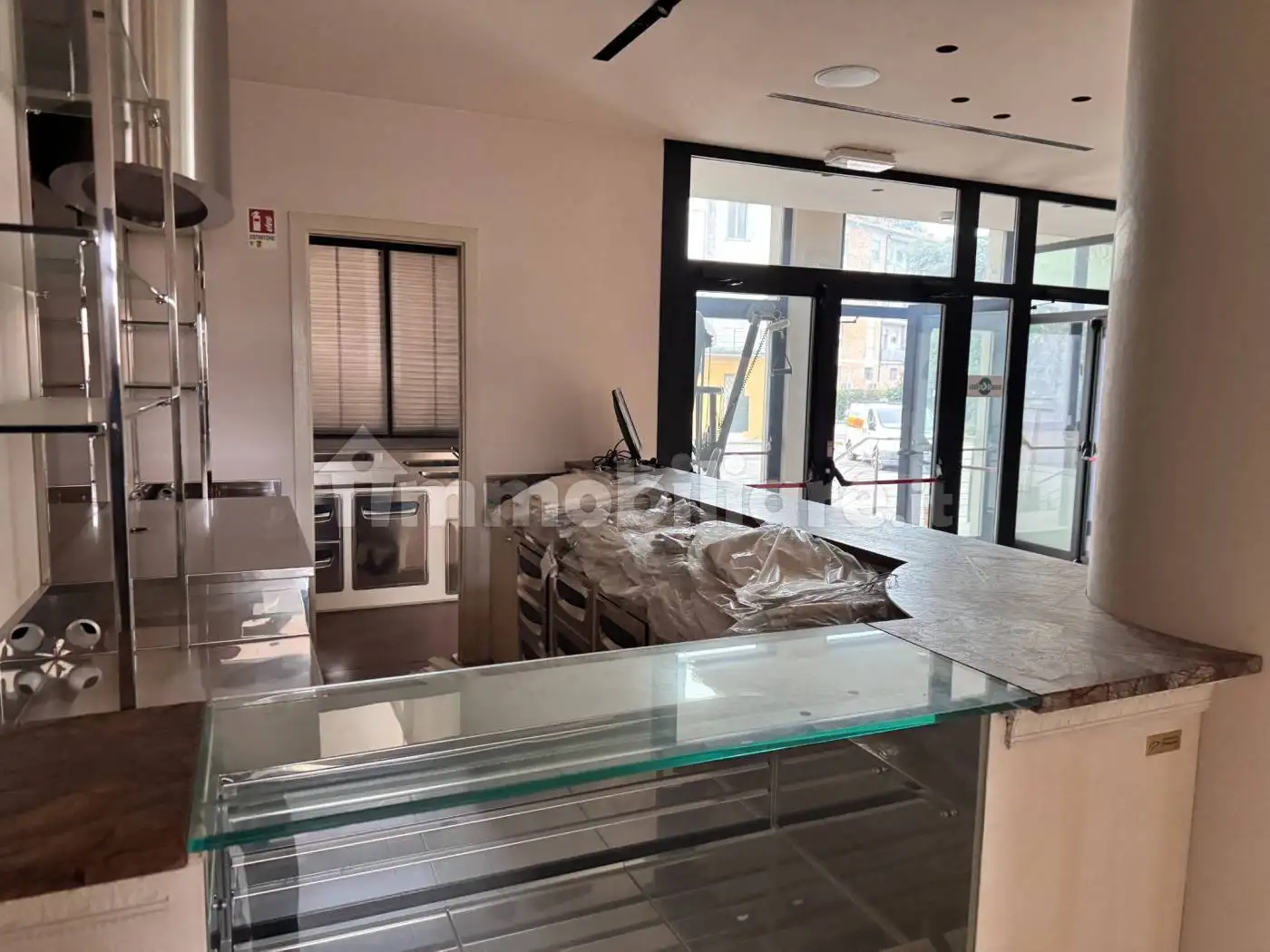 Palazzo - Edificio in Affitto - foto 4