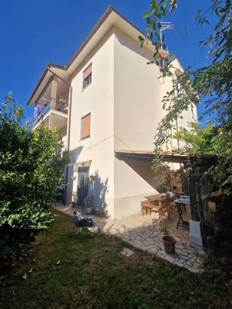 Trilocale viale 1 Maggio 24, Centro, Grottaferrata - foto 4