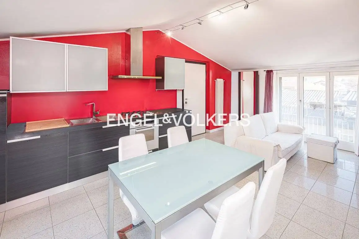 Appartamento in vendita a Seregno