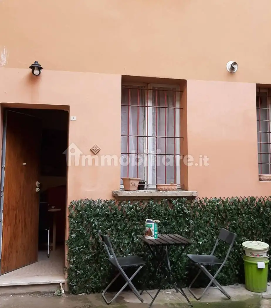 Casa indipendente in vendita a Bologna