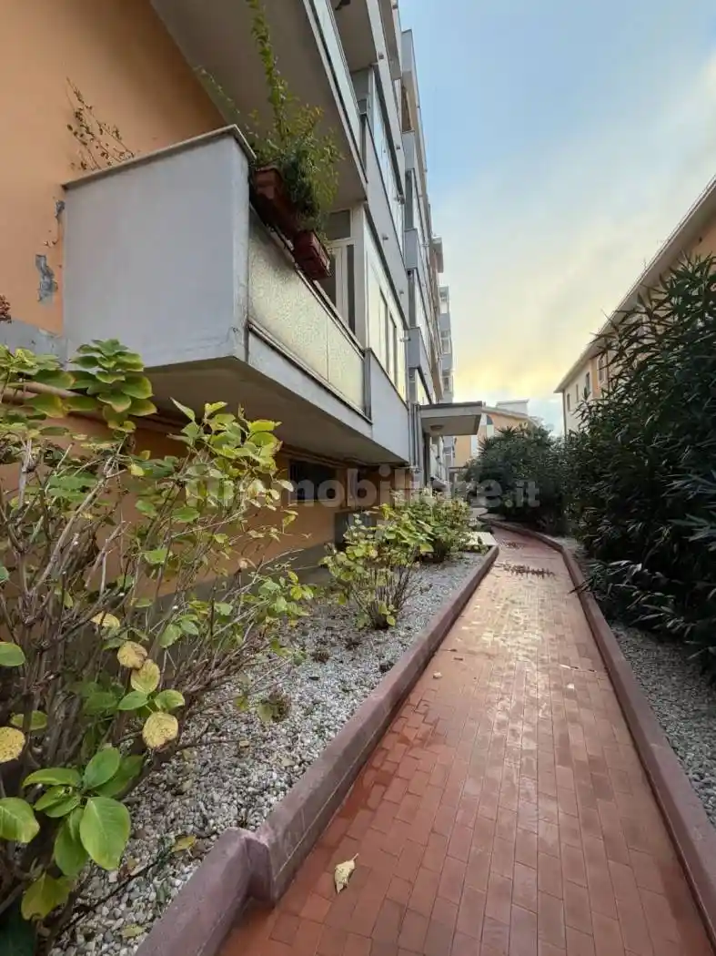 Quadrilocale via Nino Bixio 11, Viale Bovio - Piazza Duca degli Abruzzi, Pescara - foto 2