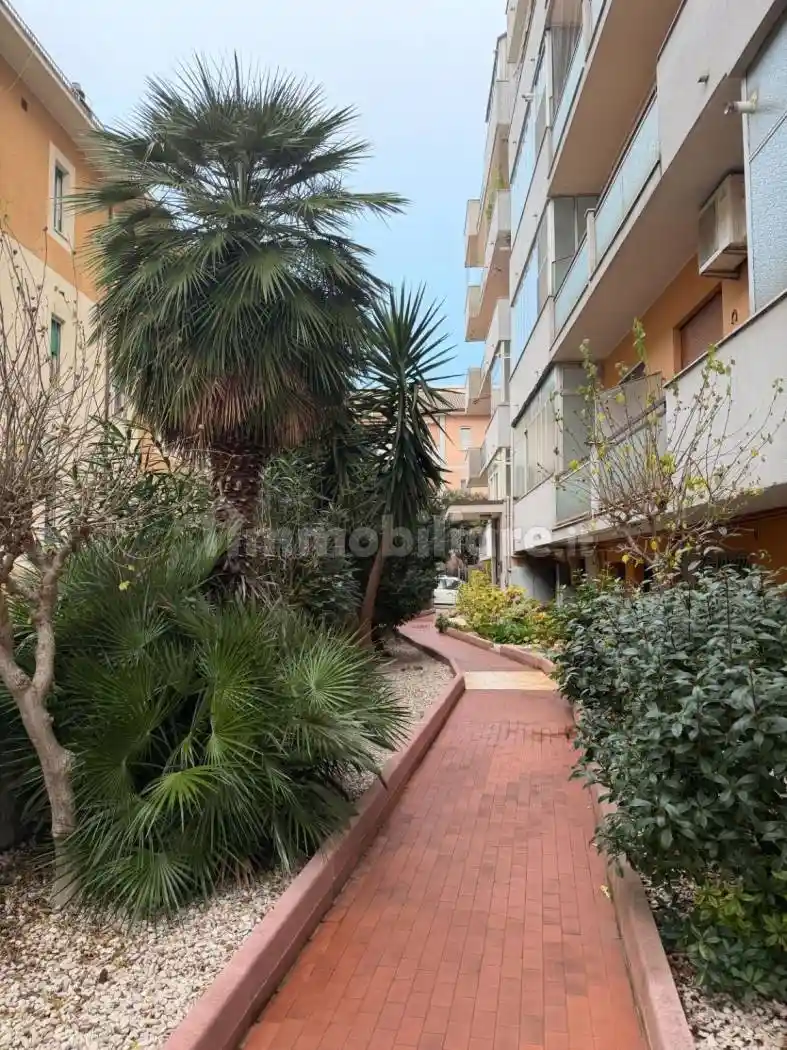 Quadrilocale via Nino Bixio 11, Viale Bovio - Piazza Duca degli Abruzzi, Pescara - foto 4