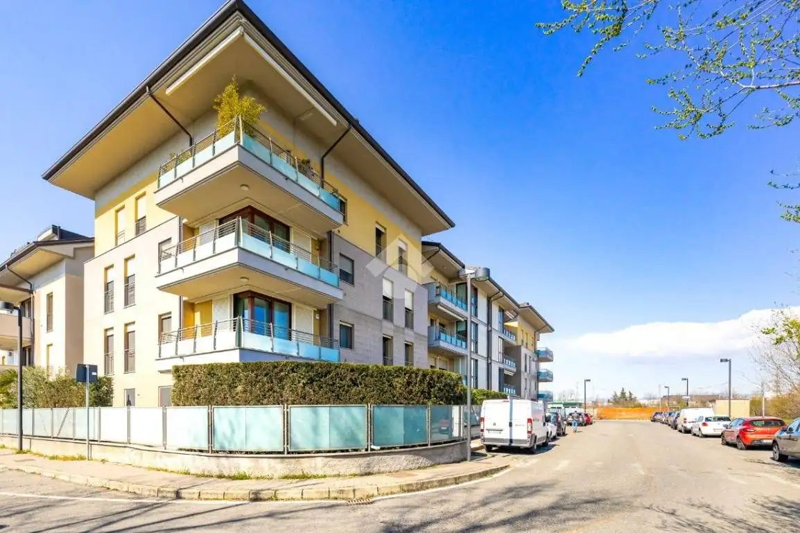 Appartamento in vendita a Varedo