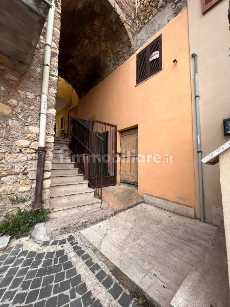 Appartamento in vendita a Marcellina