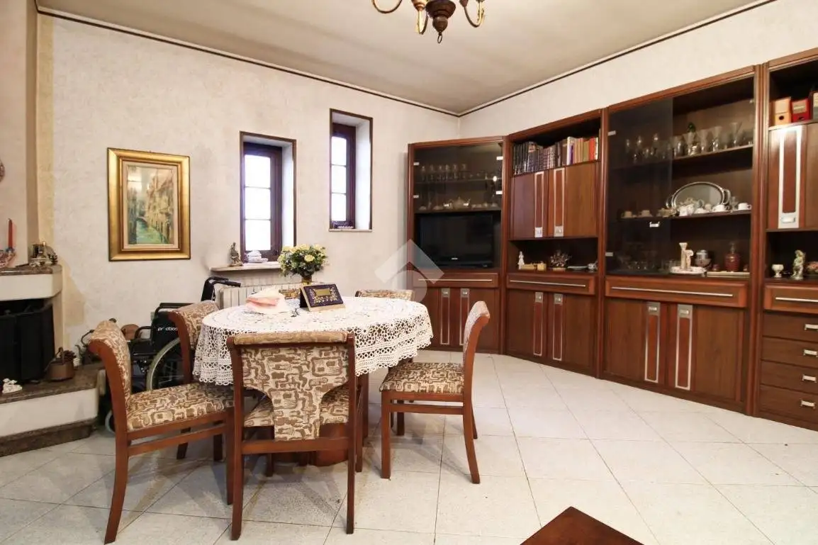 Villa bifamiliare via Leonardo da Vinci 16, Tre Re Mezzana Corti, Cava Manara - foto 4