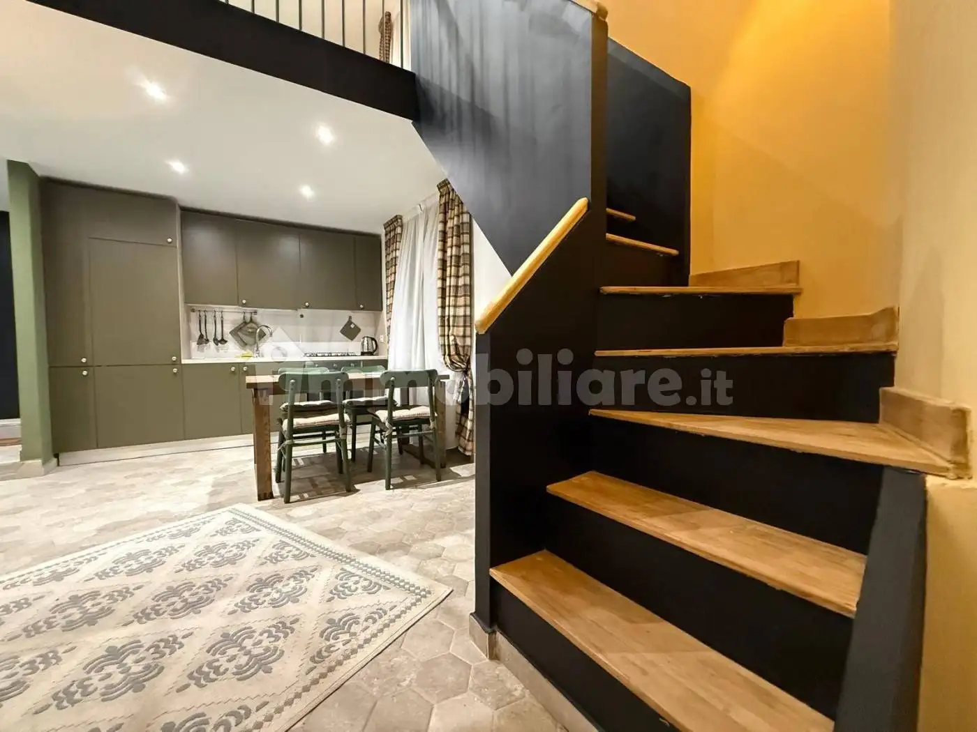 Trilocale largo Sant'Elena 1/A, Corso Trieste, Caserta - foto 2