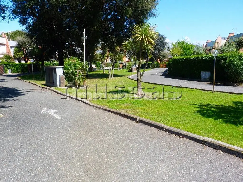 Villetta a schiera in vendita a Fiumicino