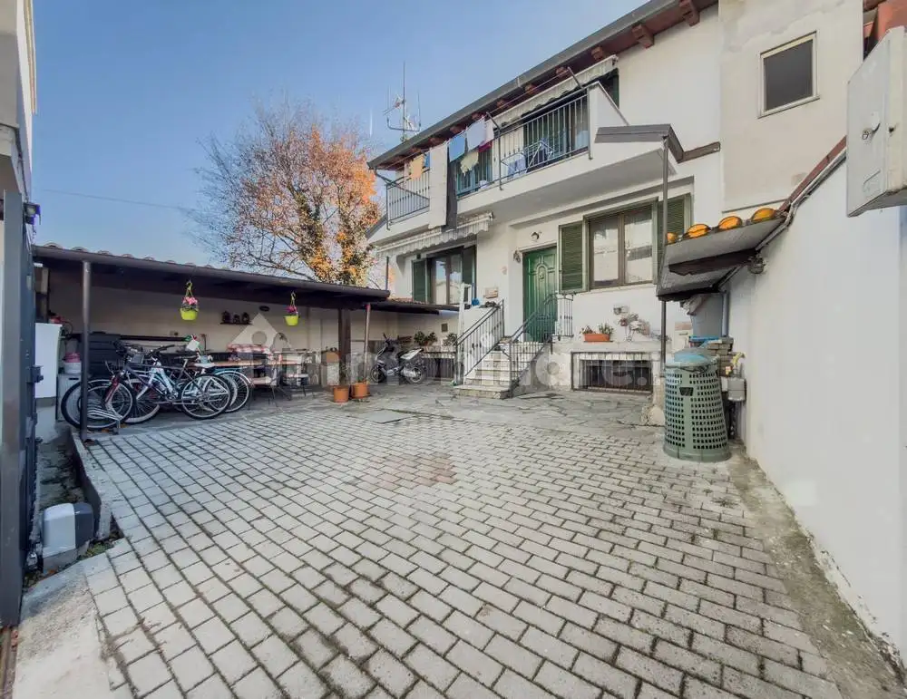 Villa in vendita a Trecate