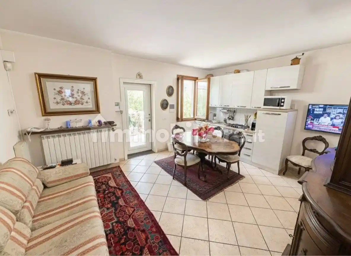 Trilocale via per Le Case Nuove 26, Sant'Ippolito, Prato - foto 4