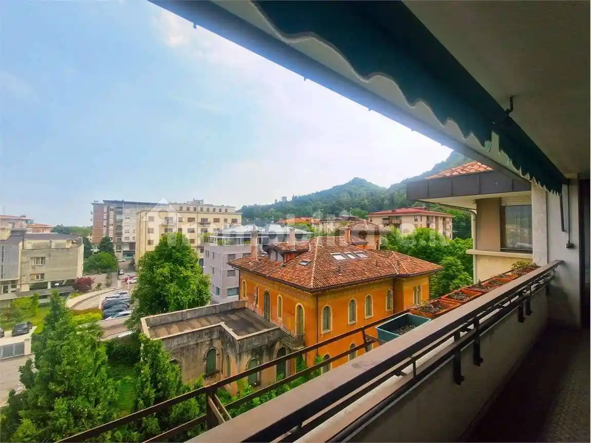 Appartamento quarto piano, Centro, Vittorio Veneto - foto 2