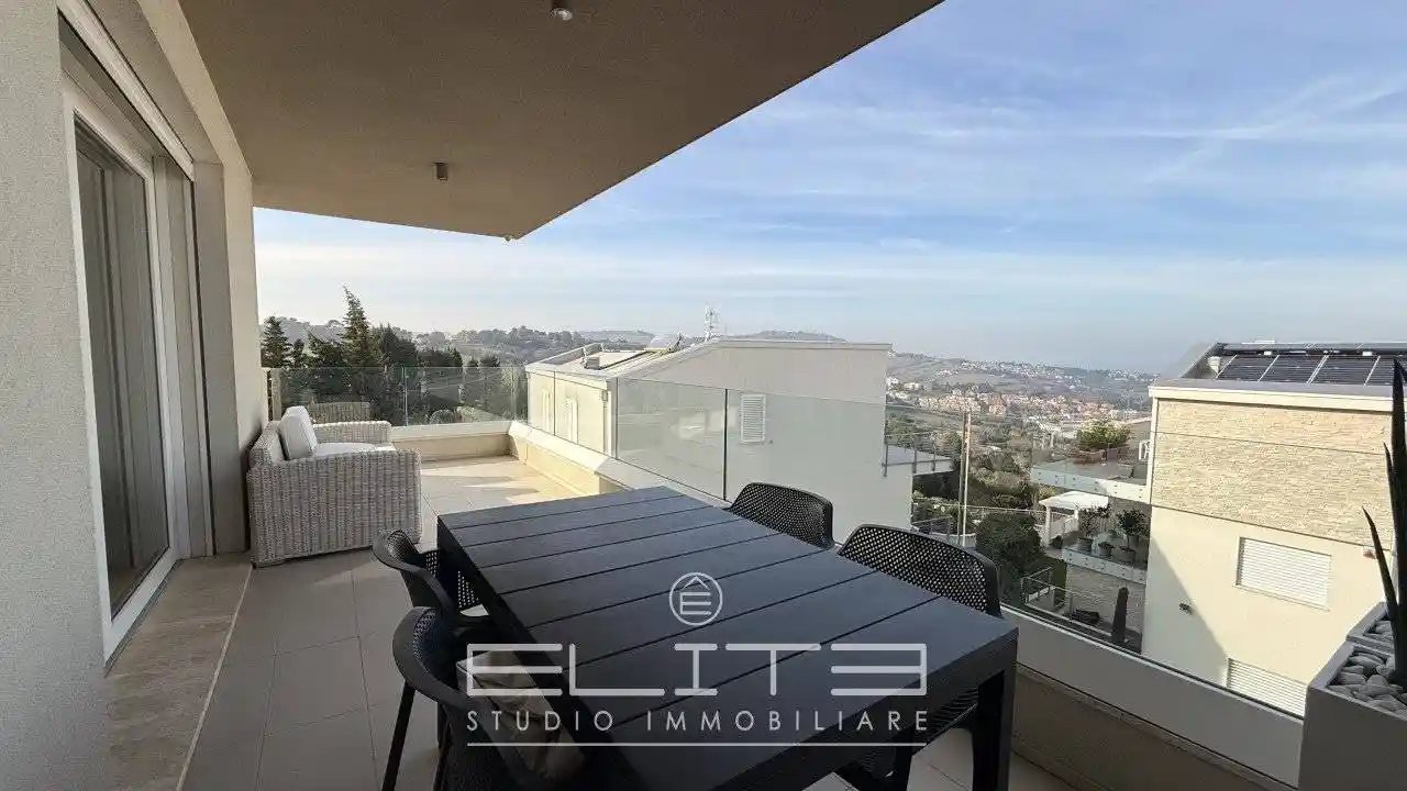 Quadrilocale ottimo stato, secondo piano, Monte D'Ago, Ancona - foto 2