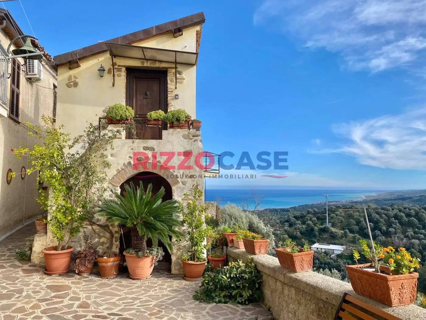 Casa indipendente in vendita a Calopezzati