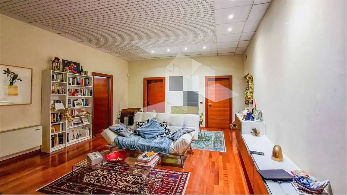 Trilocale ottimo stato, Centro Storico, Reggio Emilia - foto 3