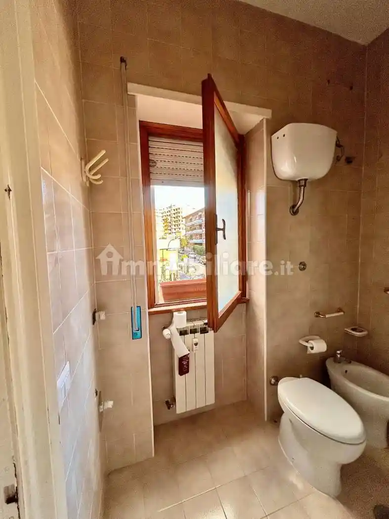 Quadrilocale via Menandro, Axa, Roma - foto 4