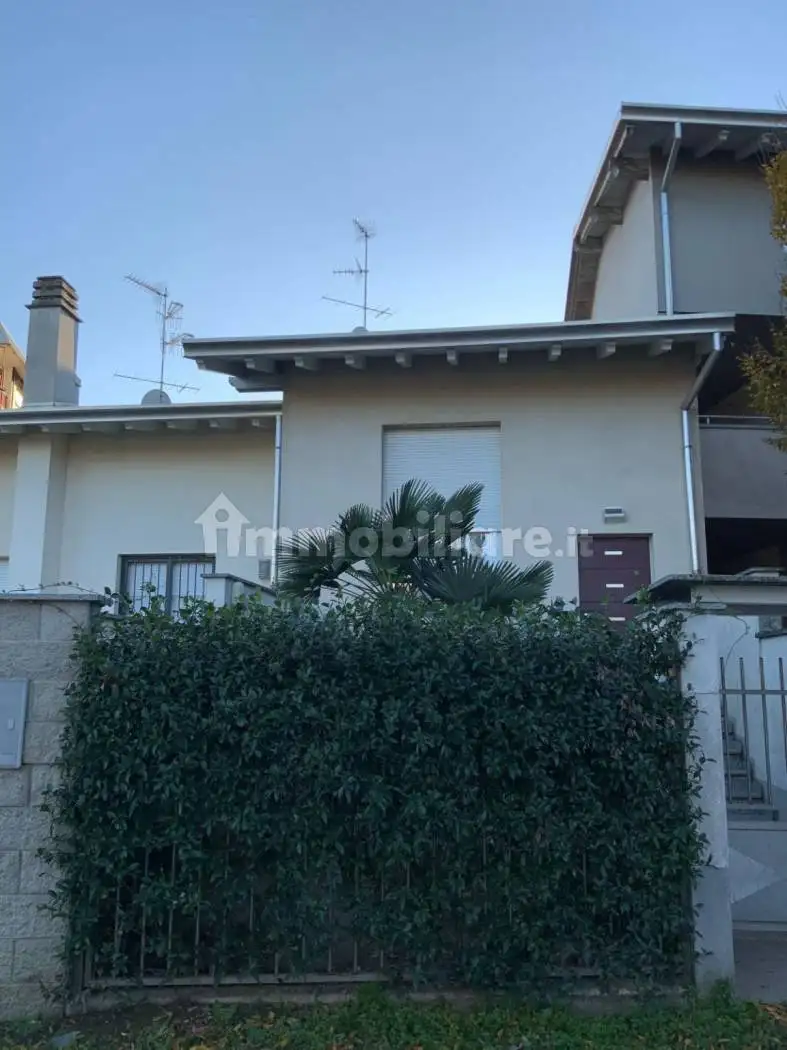 Villetta a schiera in vendita a Busto Garolfo