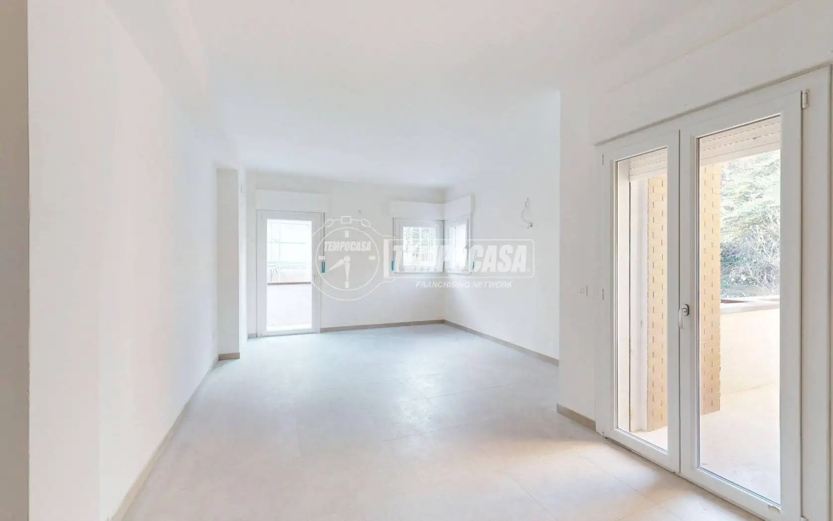 Trilocale viale Giacomo Leopardi, Centro, Camerino - foto 3