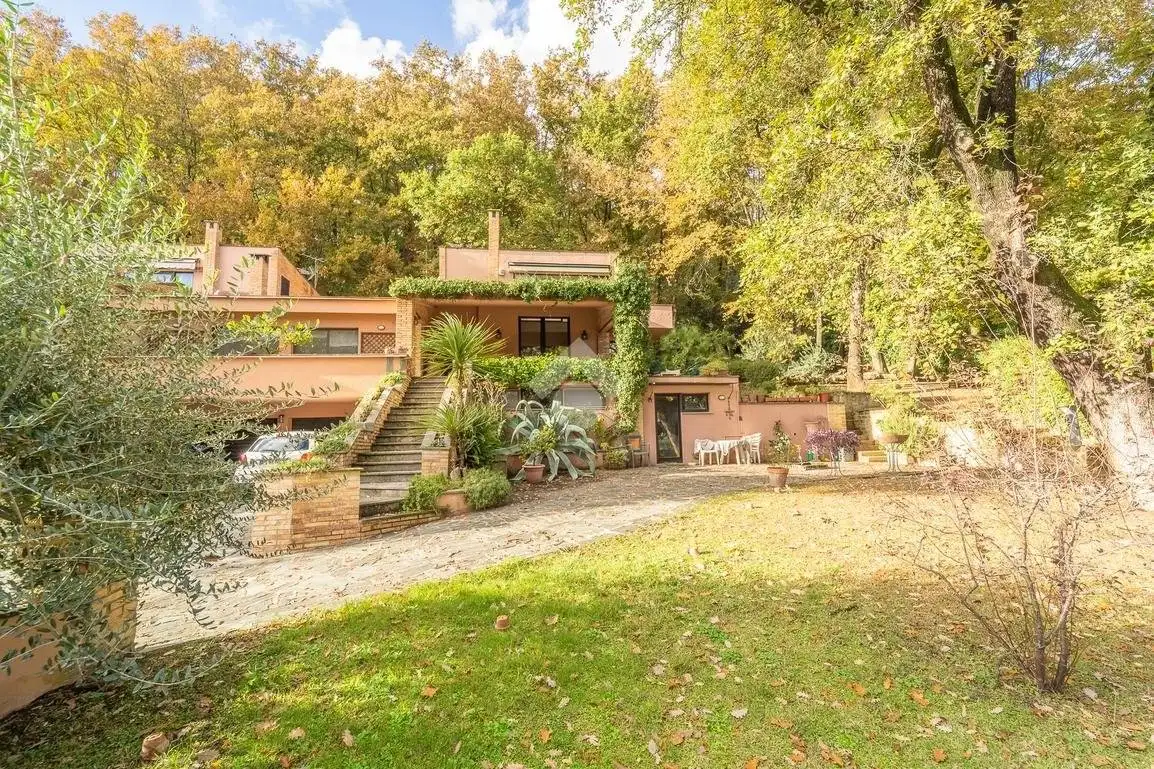 Villa in vendita a Riano