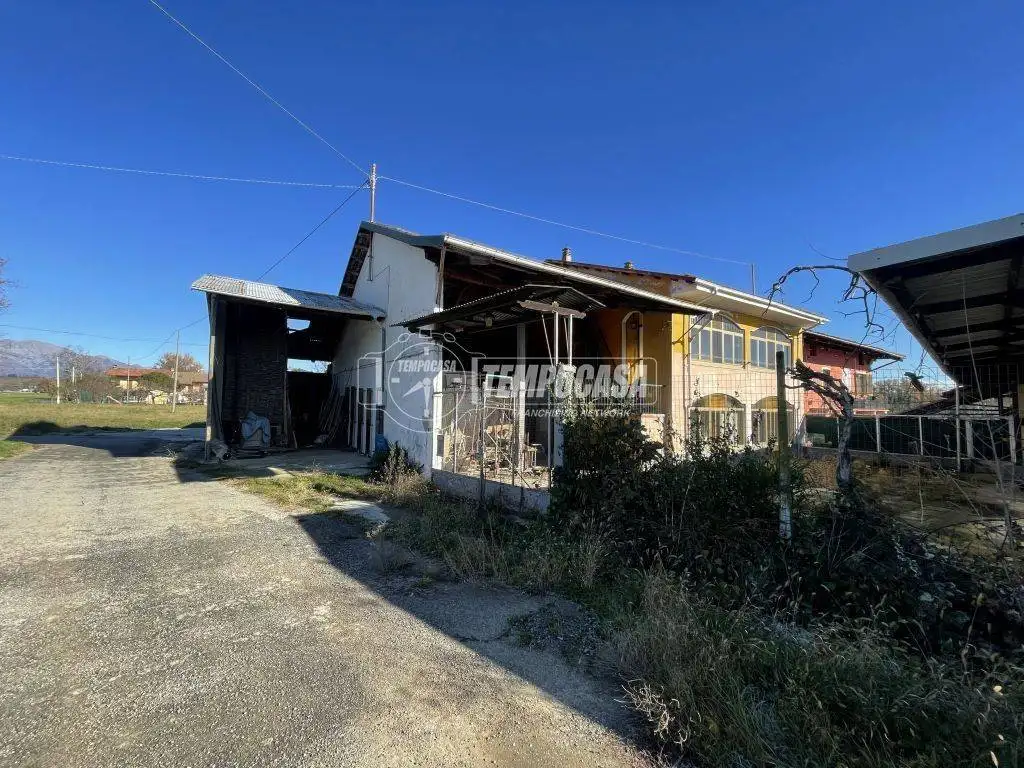 Casa indipendente in vendita a Bairo
