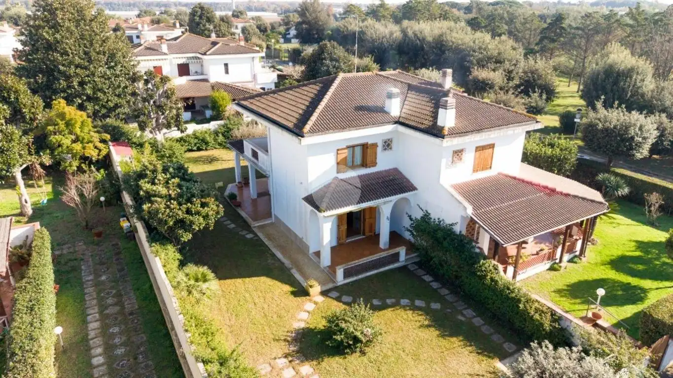 Villa in vendita a Sabaudia