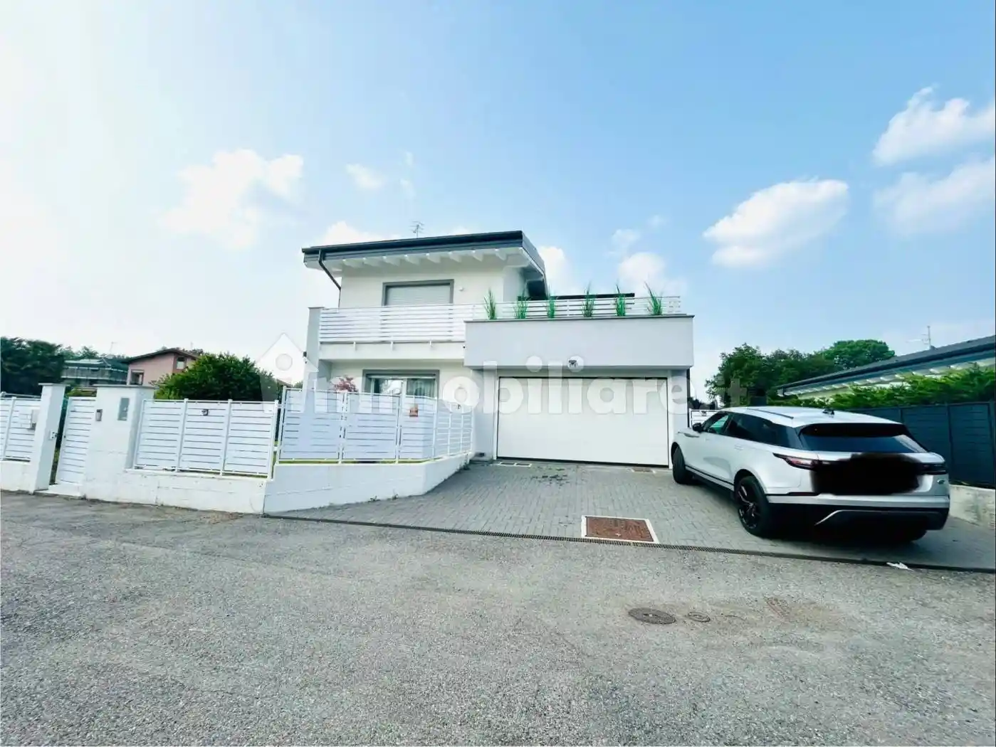 Villa in vendita a Caronno Varesino