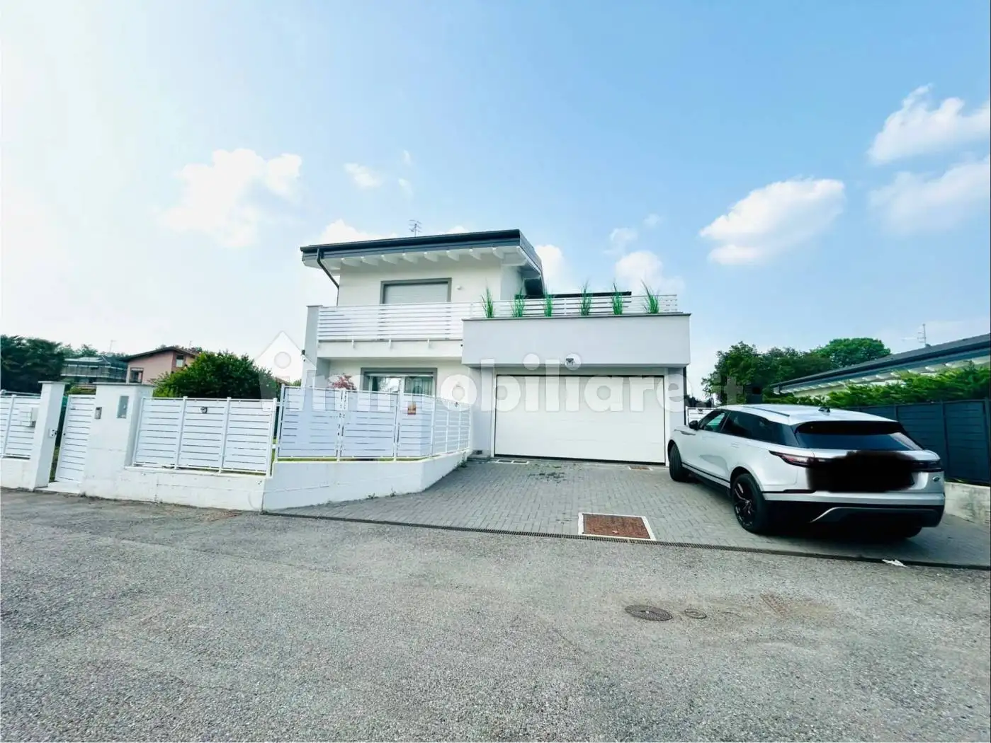 Villa in vendita a Caronno Varesino